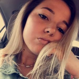 Meet your Posher, Whitney